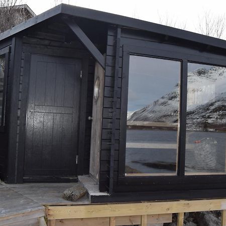Villa Nydelig Hytte Med Fantastisk Beliggenhet Ved Sjoen à Laupstad Extérieur photo