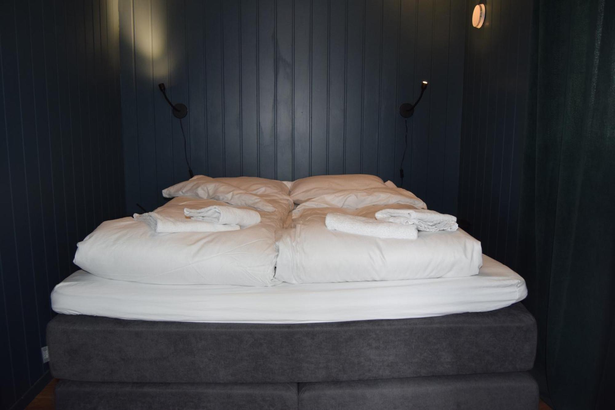 Villa Nydelig Hytte Med Fantastisk Beliggenhet Ved Sjoen à Laupstad Extérieur photo